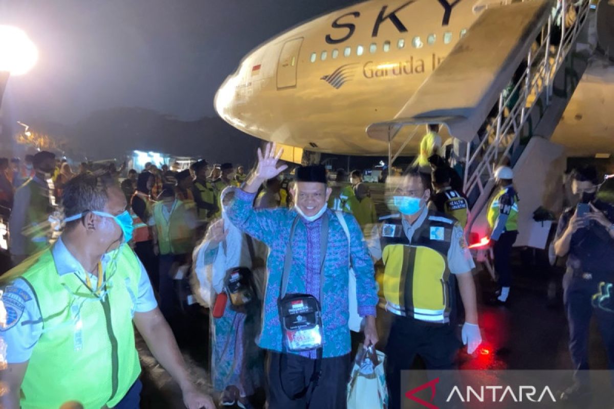 Jamaah kloter dua tiba di Aceh, langsung dites swab antigen