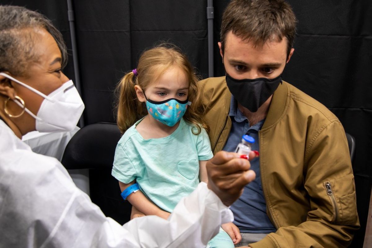 CDC AS: 87 persen warga Amerika seharusnya pakai masker dalam ruangan