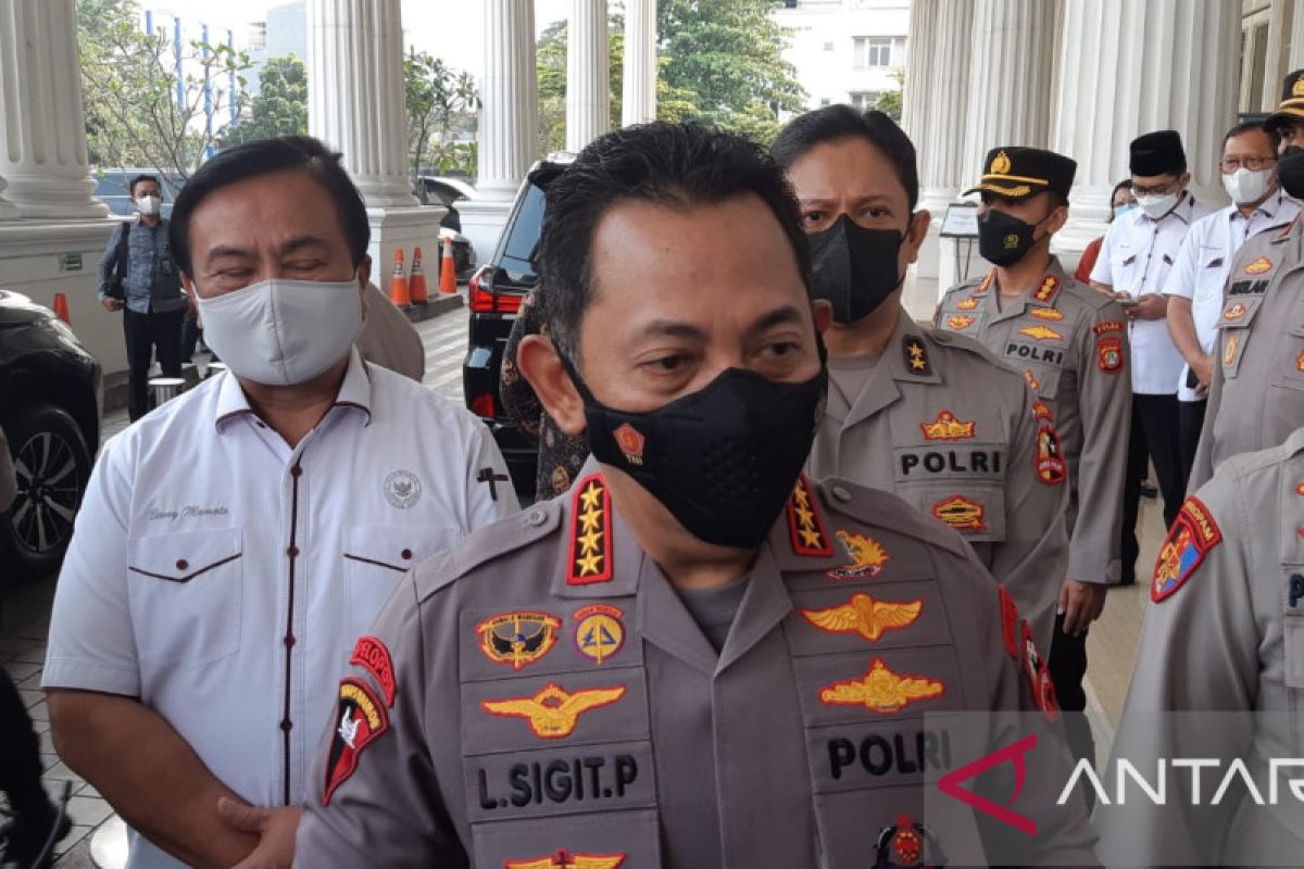 Kapolri Listyo Sigit minta masyarakat awasi pengungkapan kasus Brigadir Yosua