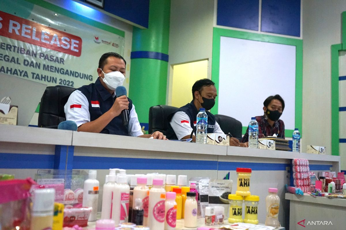 BPOM Gorontalo menyita ratusan produk kosmetik ilegal