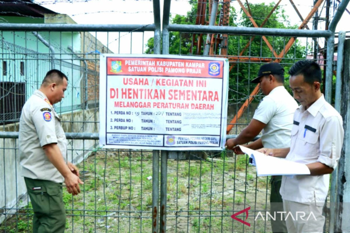 Lagi, Pemkab Kampar segel menara telekomunikasi XL