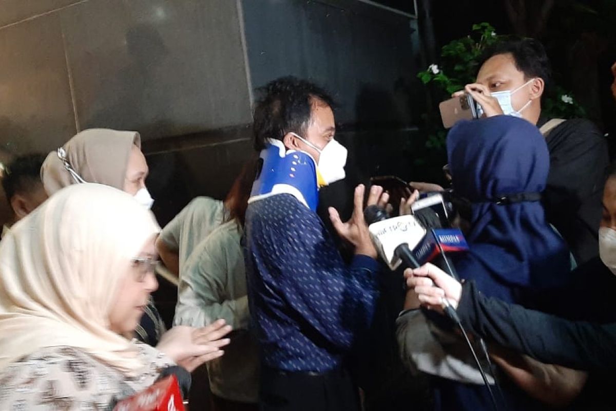 Roy Suryo tak ditahan terkait kasus meme Candi Borobudur