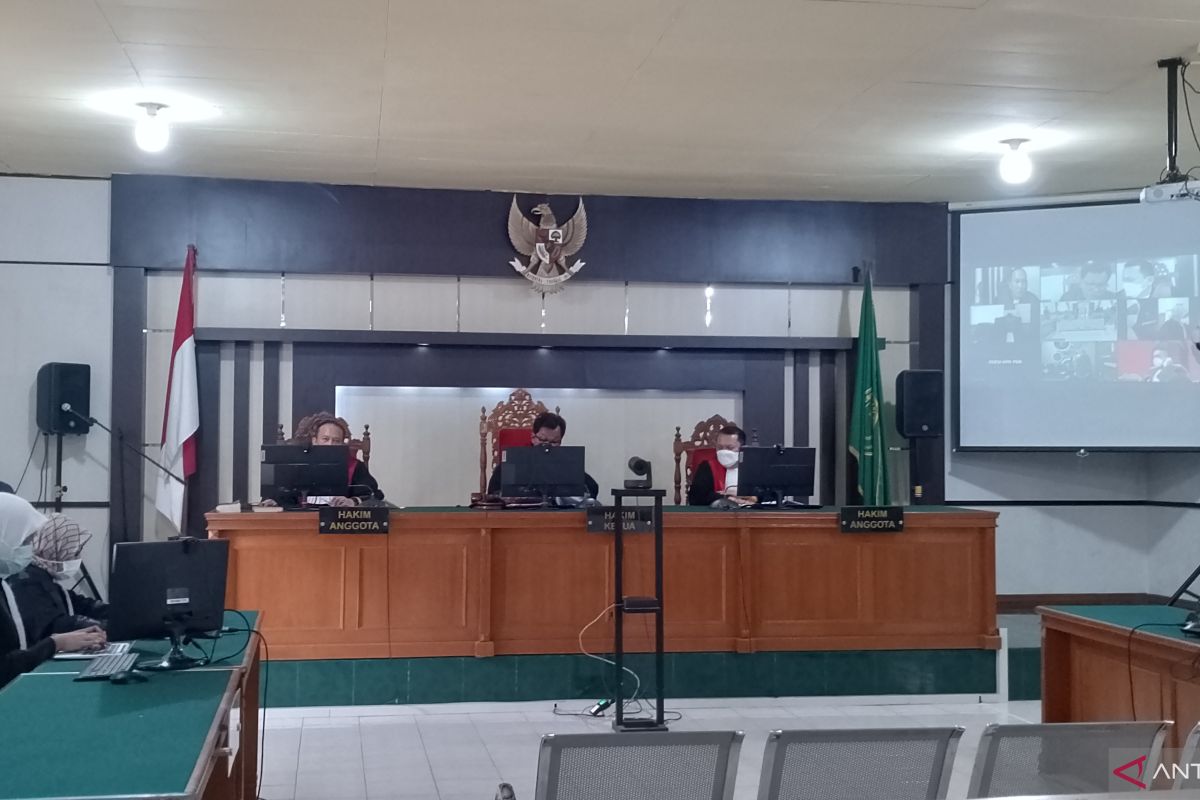 Mantan Gubernur Riau Annas Maamun divonis 1 tahun penjara