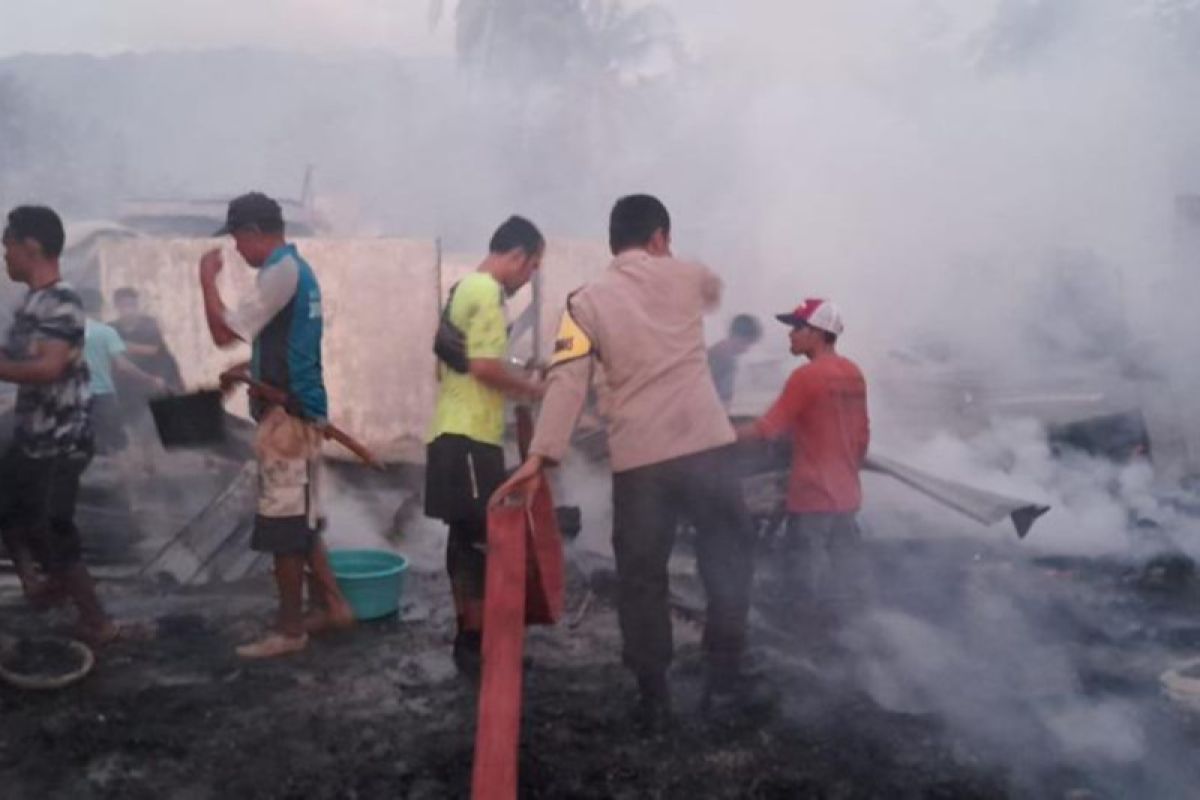 11 rumah terbakar di Alas Sumbawa, kerugian ratusan juta rupiah