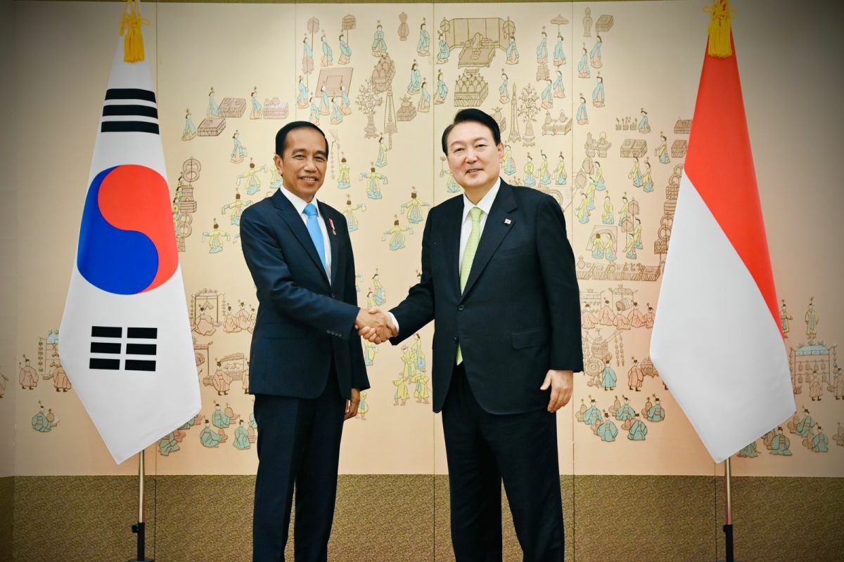 Presiden Jokowi bertemu Presiden Korsel Yoon di Seoul