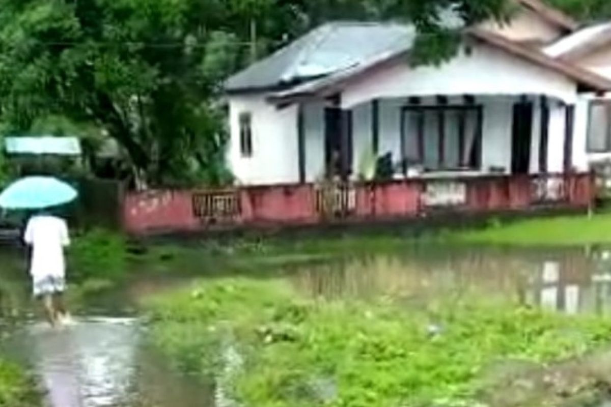 BNPB sampaikan banjir Kota Ambon mulai berangsur surut