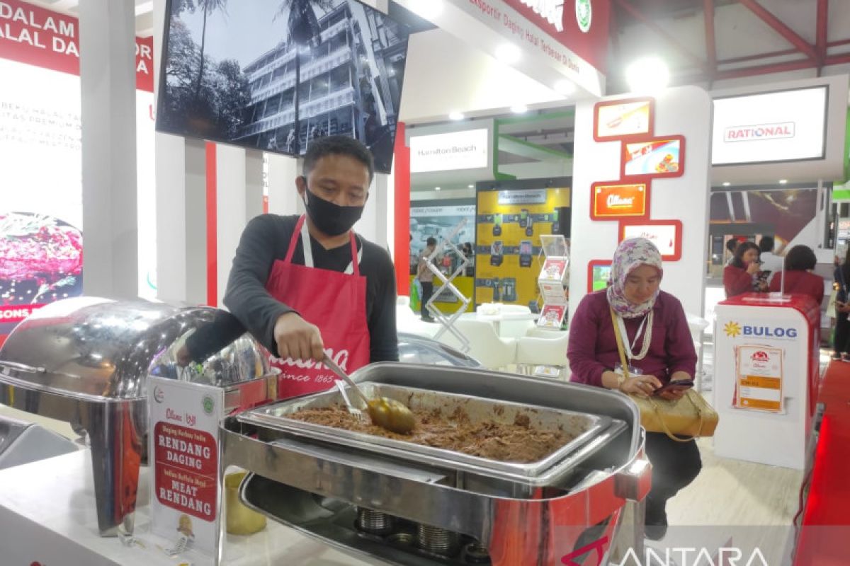 Mencicip rendang daging kerbau India di FHI 2022