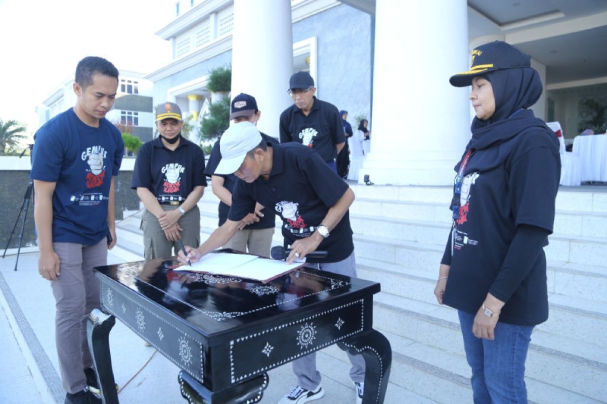 Pemkab Lombok Tengah membentuk satgas pemberantasan rokok ilegal