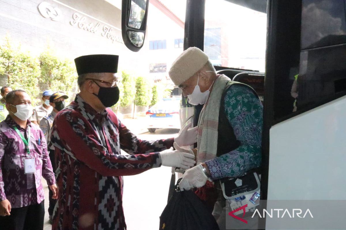 Satu jemaah haji Kalbar terkonfirmasi COVID-19 di karantina di Batam