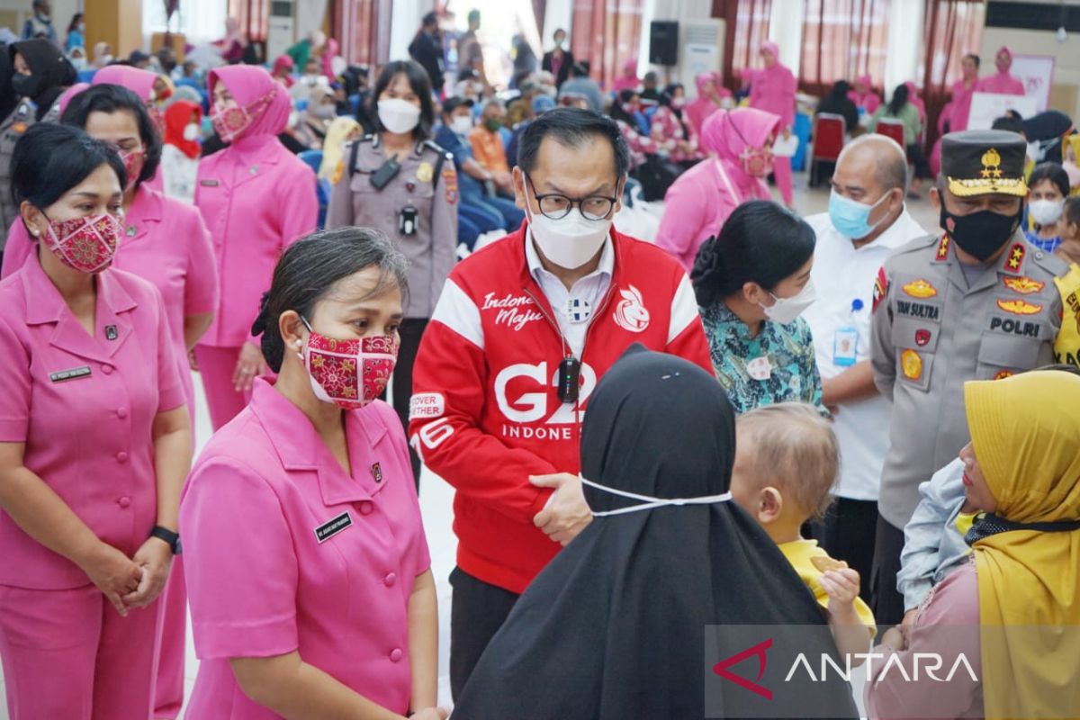 Istri Kapolri gelar kegiatan bakti sosial di Belitung