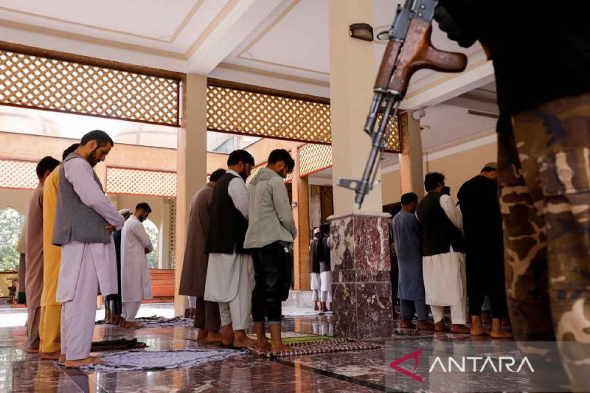 Ledakan di masjid Afganistan, 18 orang tewas