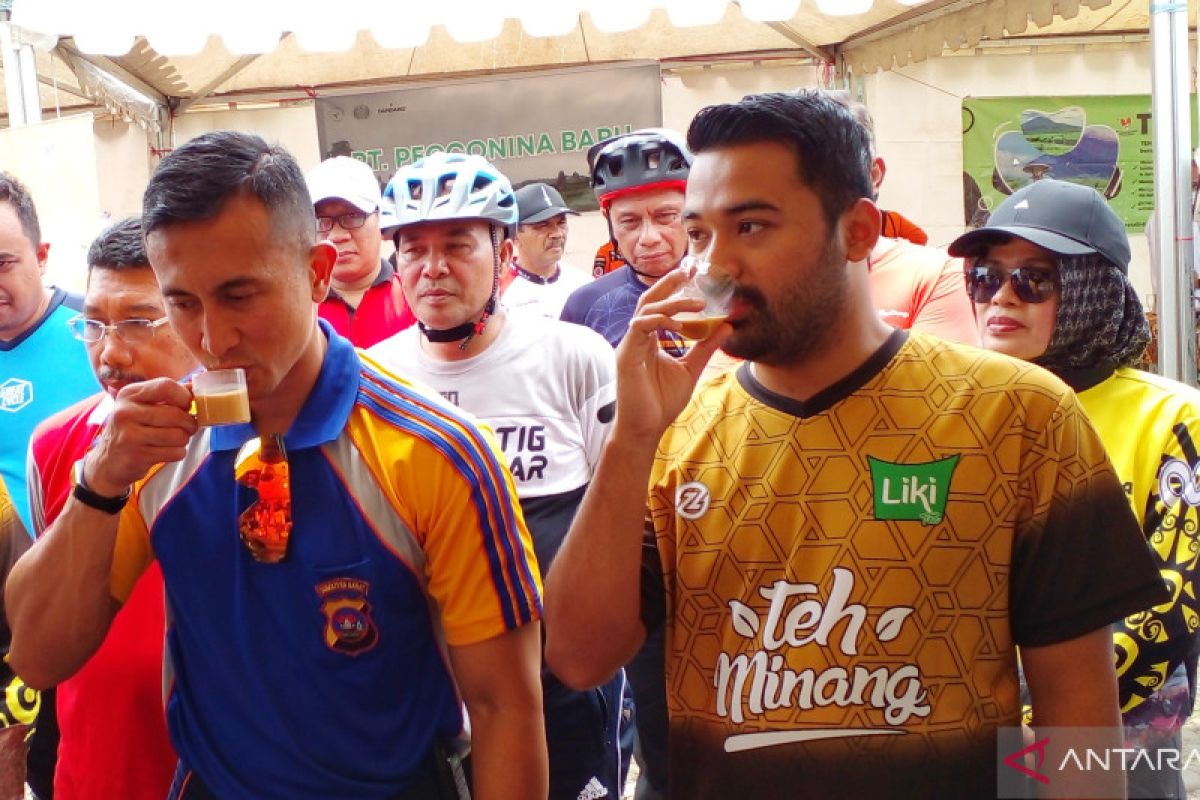 Ketua DPRD Solok Selatan dorong pelaku usaha kopi dan teh lakukan diversifikasi produk