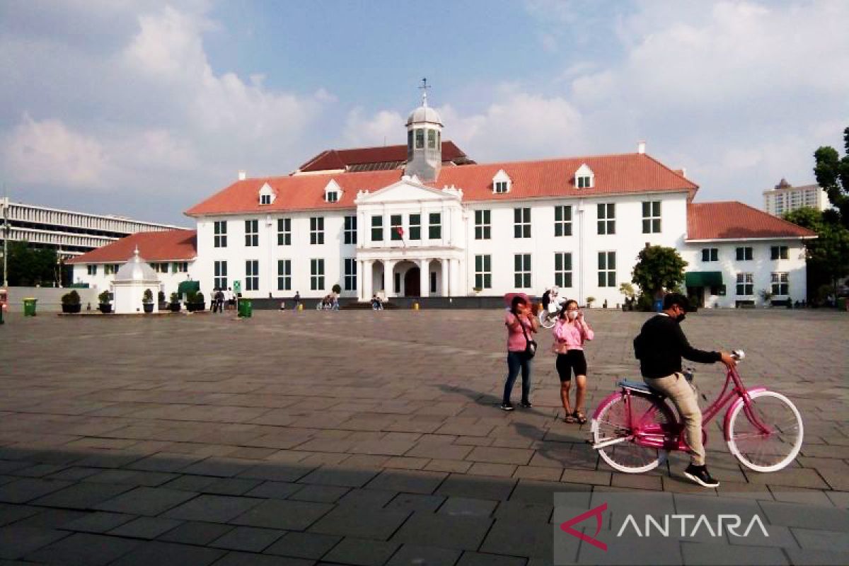 Manjakan pengunjung, Kota Tua bersolek