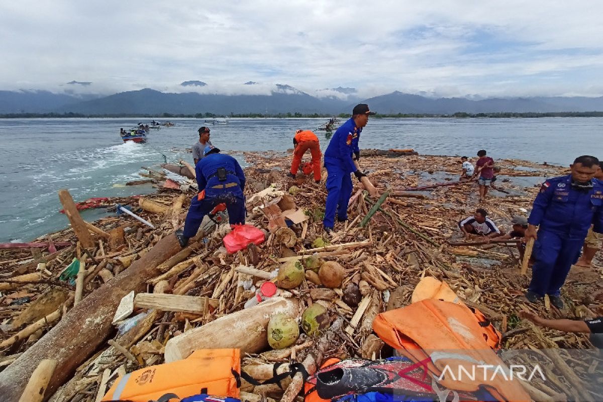 Tim SAR belum temukan empat korban banjir bandang di Torue