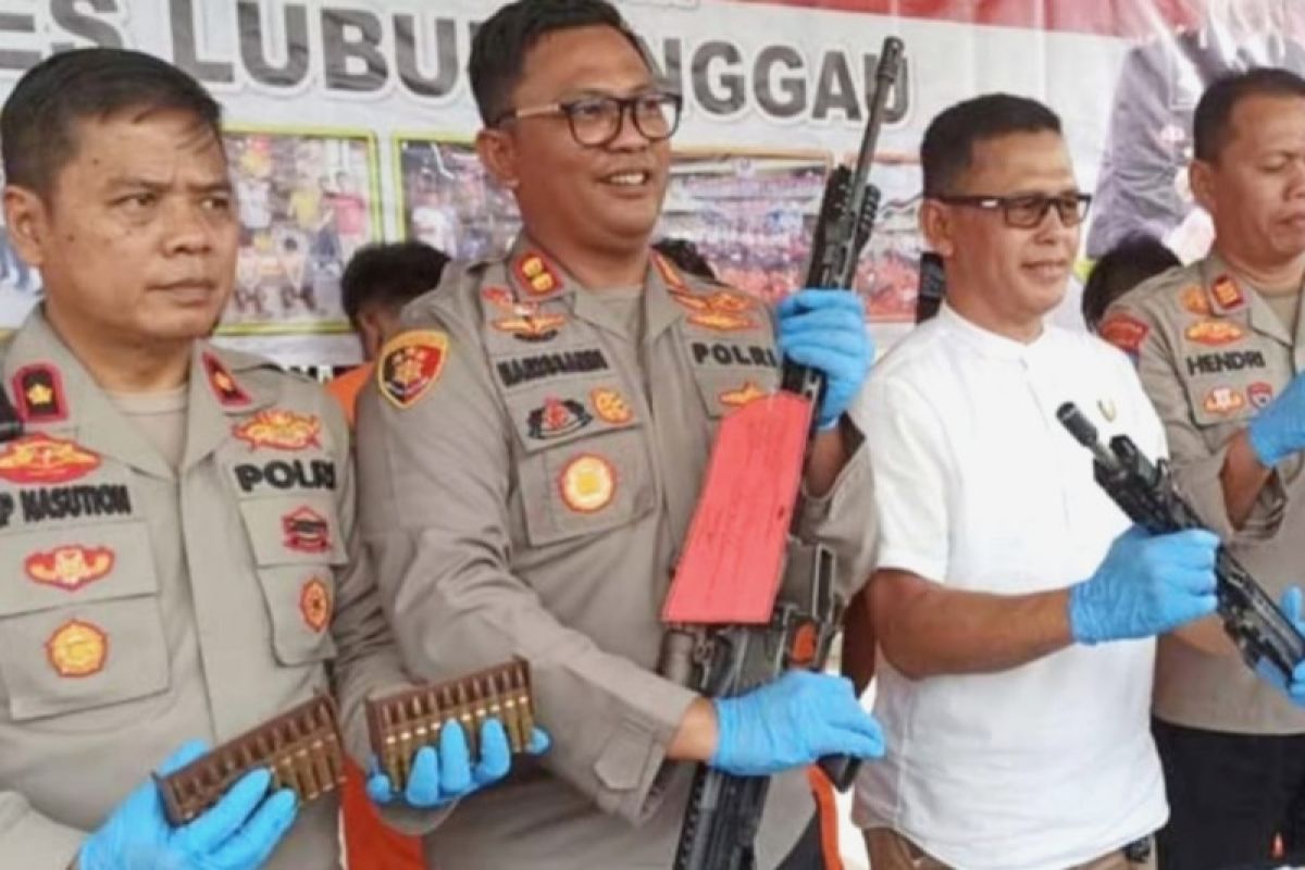 Polisi sita senapan serbu ilegal buatan Amerika di Lubuk Linggau