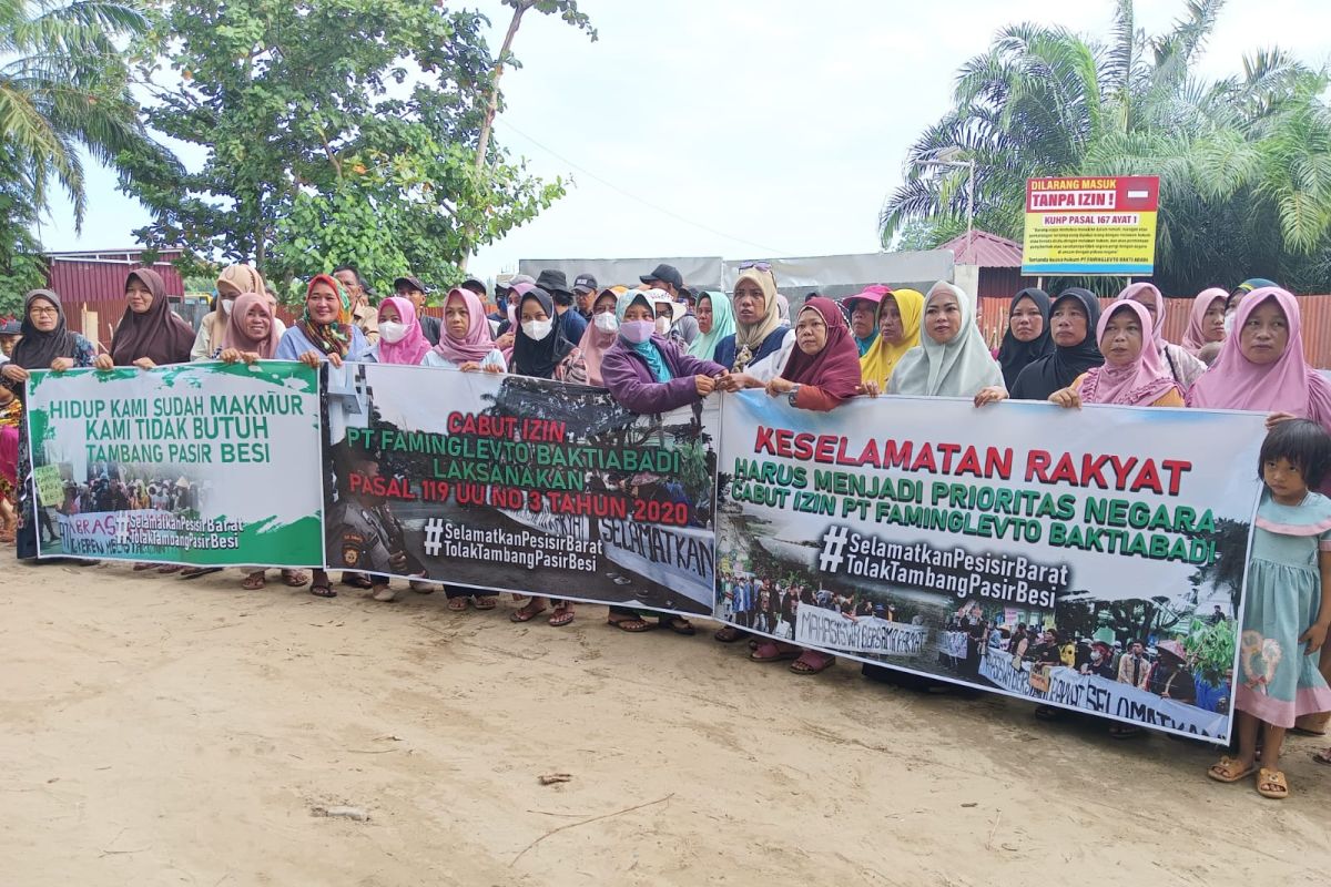 Koalisi Masyarakat Pesisir Seluma desak inspektur tambang stop penambangan pasir besi