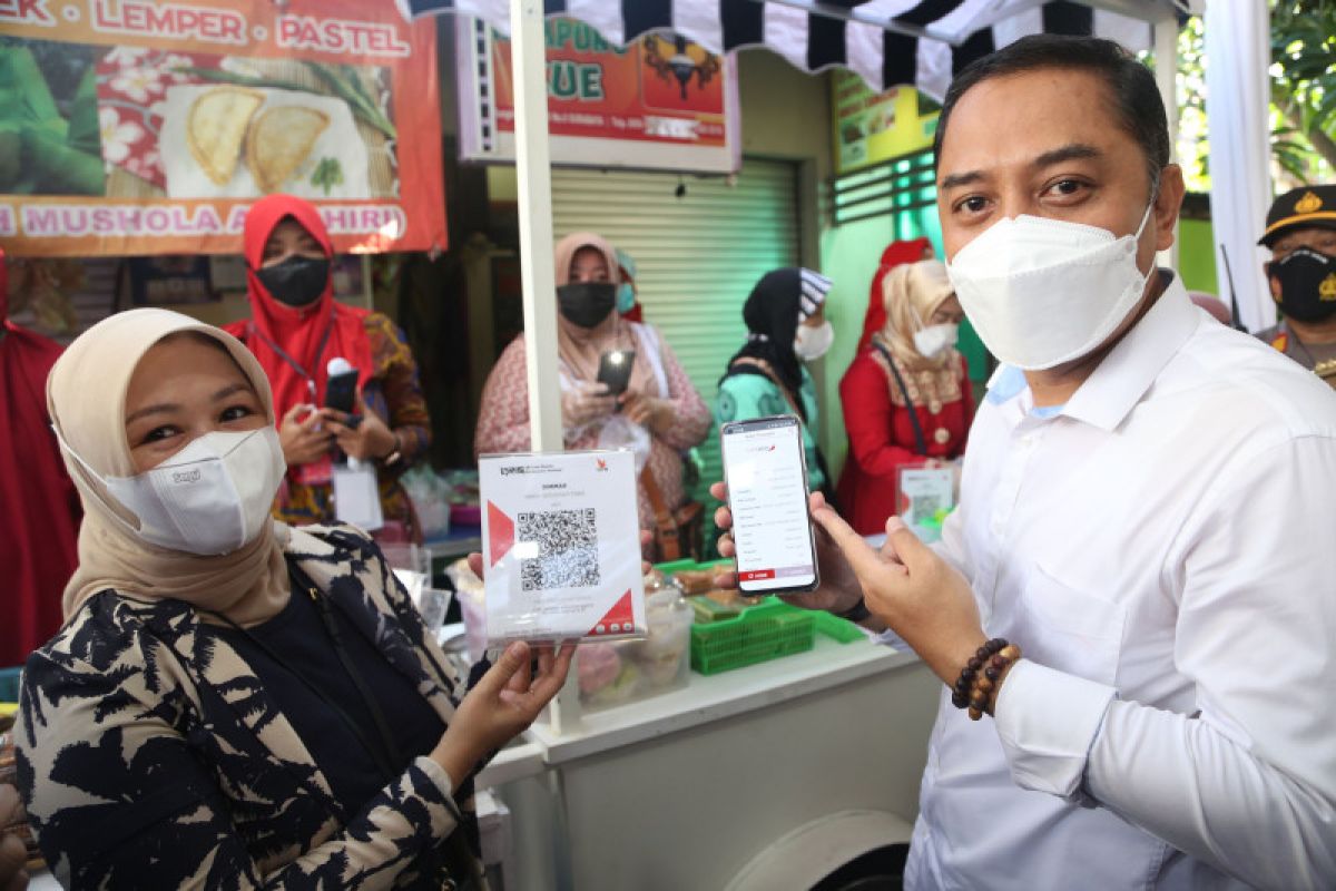 Pedagang toko kelontong di Surabaya rasakan manfaat belanja daring E-Peken
