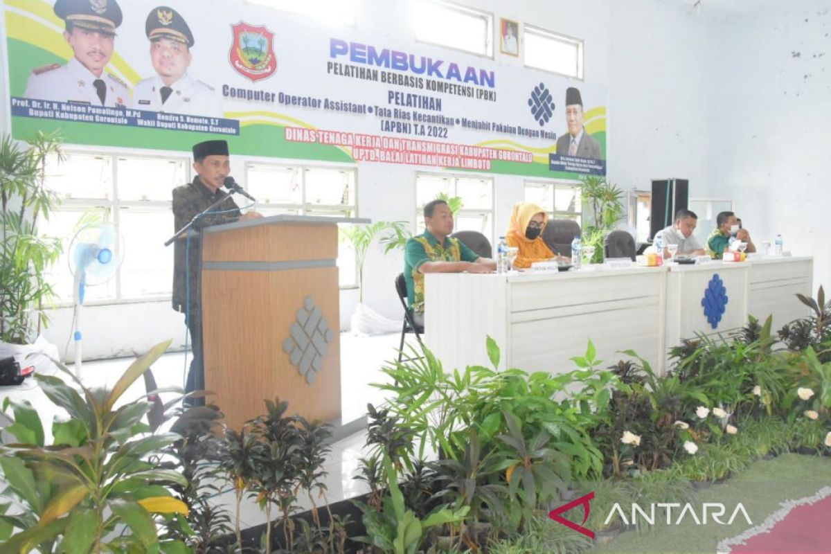 Pemkab Gorontalo lakukan pelatihan berbasis kompetensi atasi pengangguran