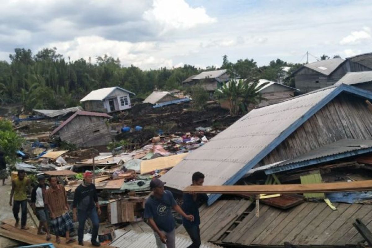 Gubernur Riau minta Pemkab Inderagiri Hilir relokasi warga terdampak abrasi