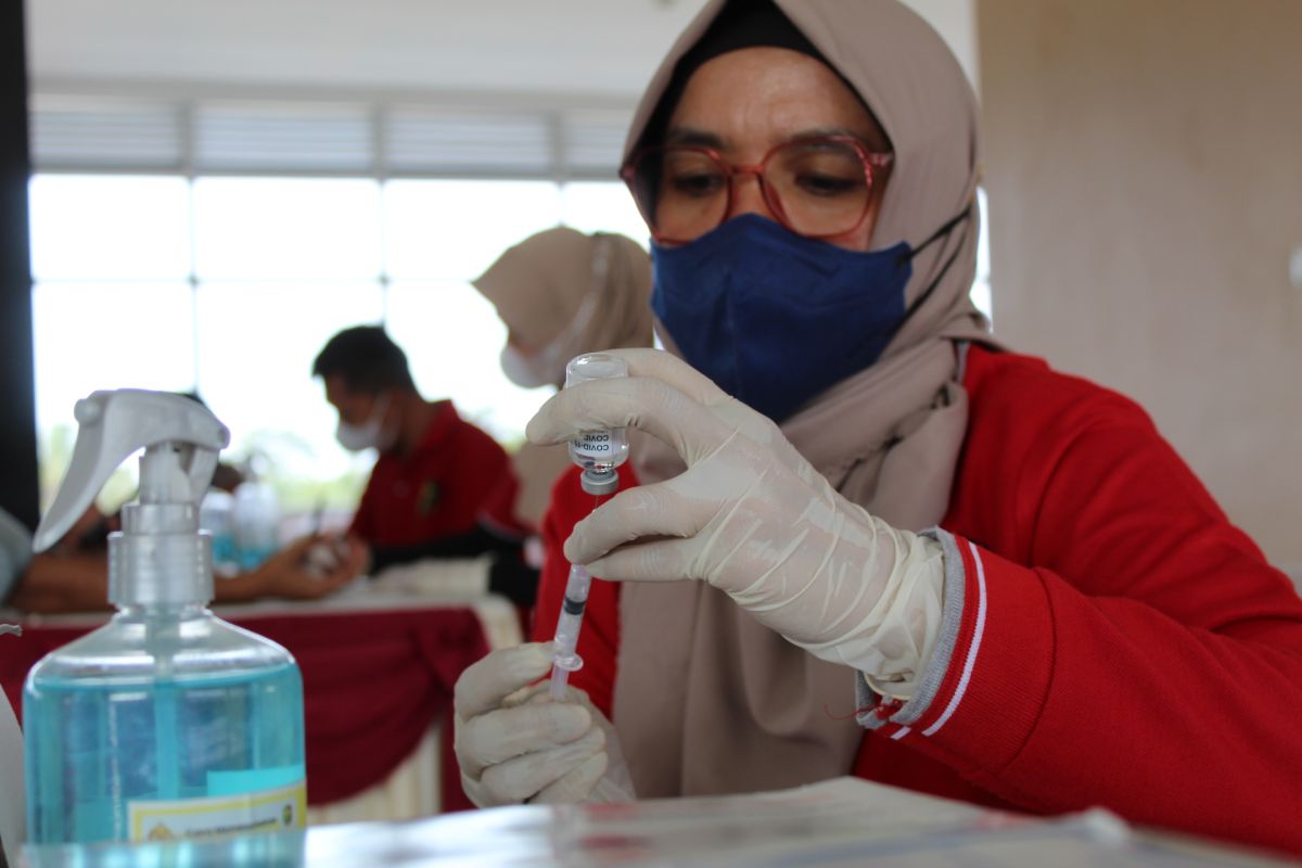 Some 60.89 million Indonesians receive COVID-19 booster dose