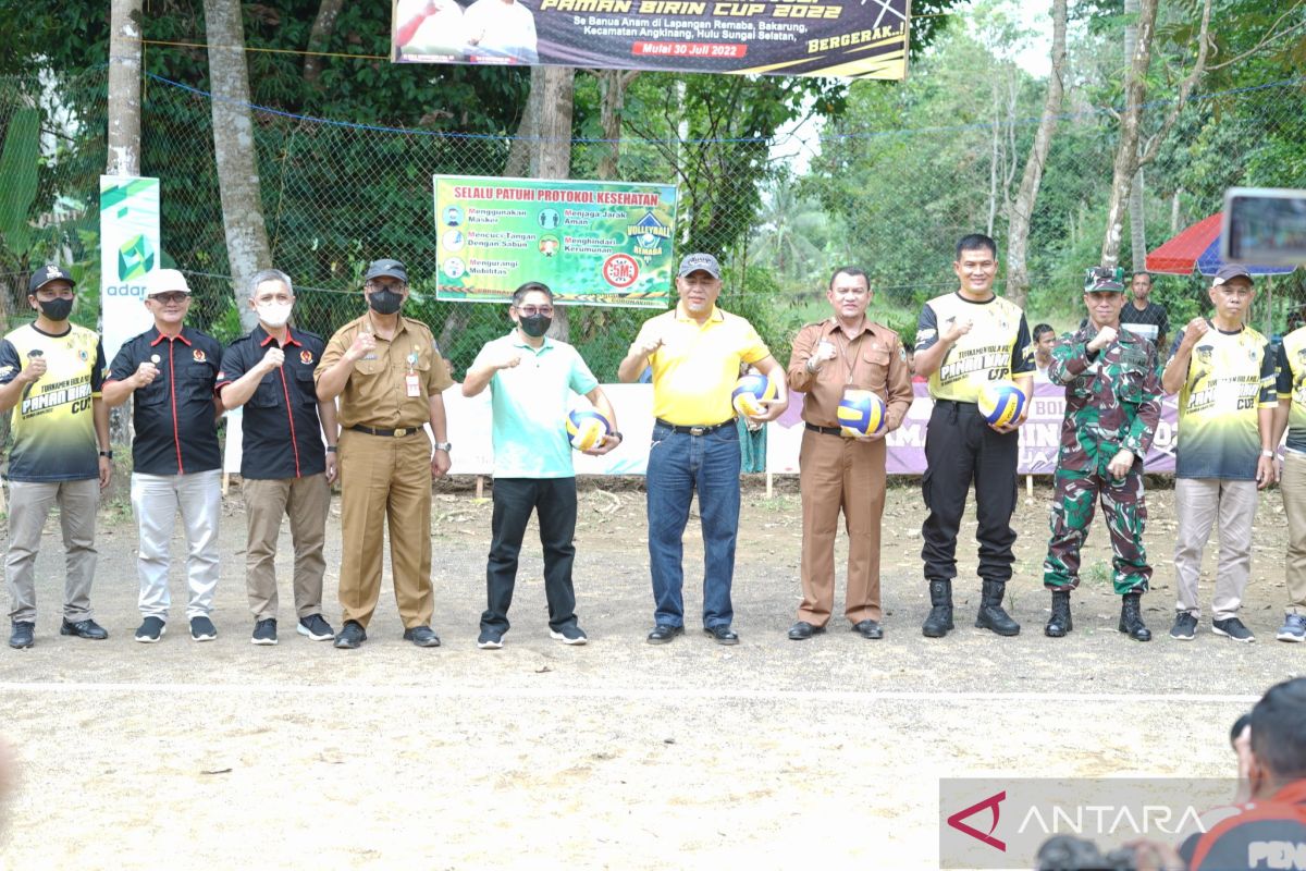 Wabup hadiri pembukaan festival voli Paman Birin