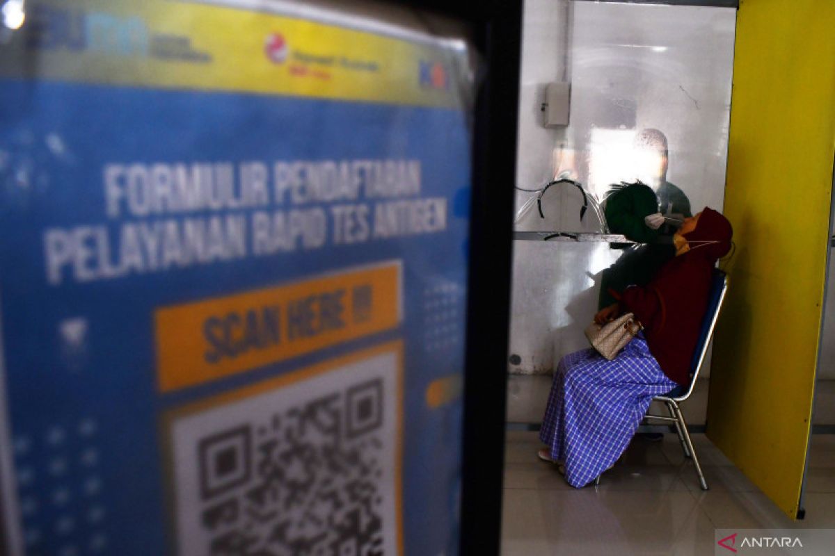 Senin, Kasus aktif COVID-19 di Indonesia berkurang 1.852