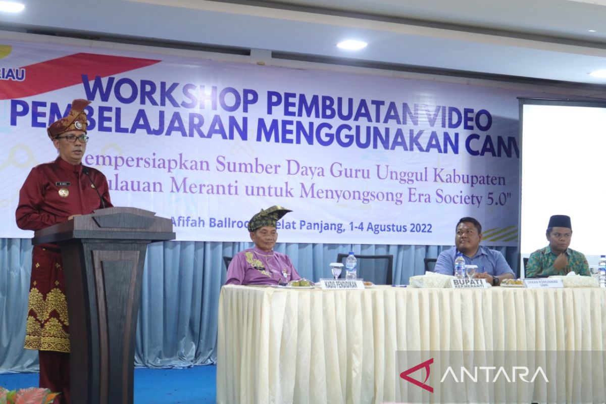 Tenaga pendidik dan peserta didik harus cepat beradaptasi dengan perkembangan teknologi