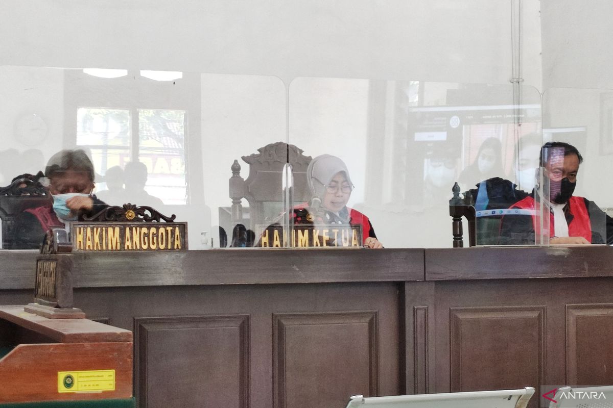 Sidang Ade Yasin lanjut ke tahap pembuktian