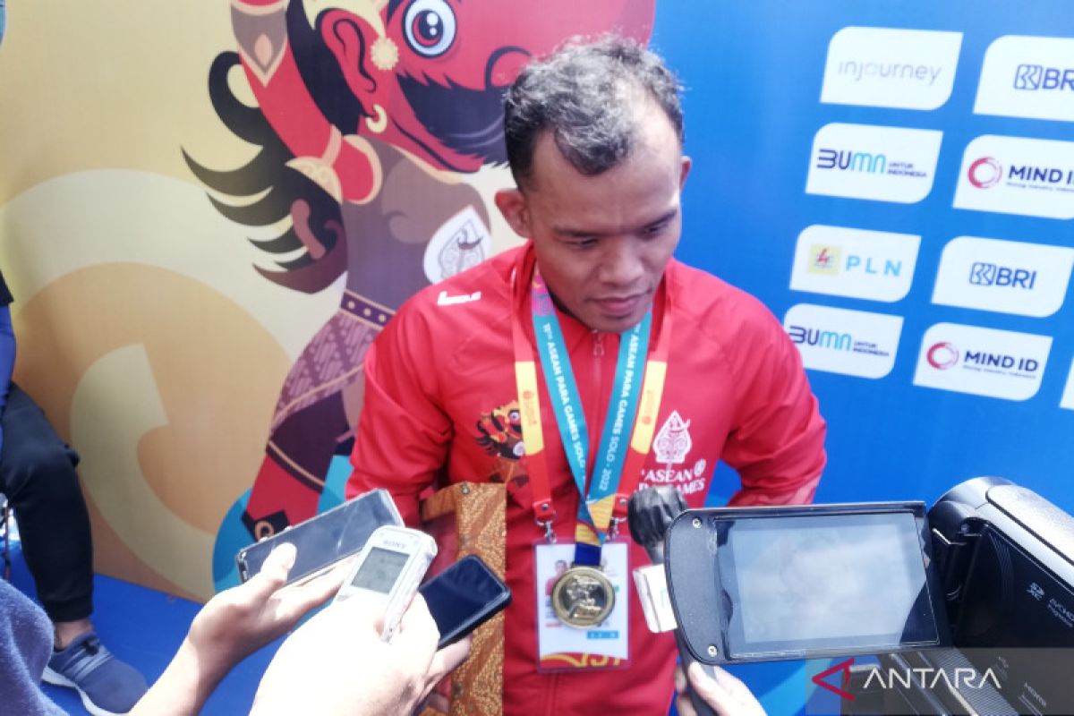 Aris Wibawa persembahkan medali emas untuk HUT Indonesia