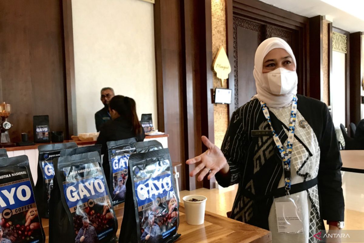 BNN pamerkan kopi dari daerah rawan narkotika di IDEC 2022