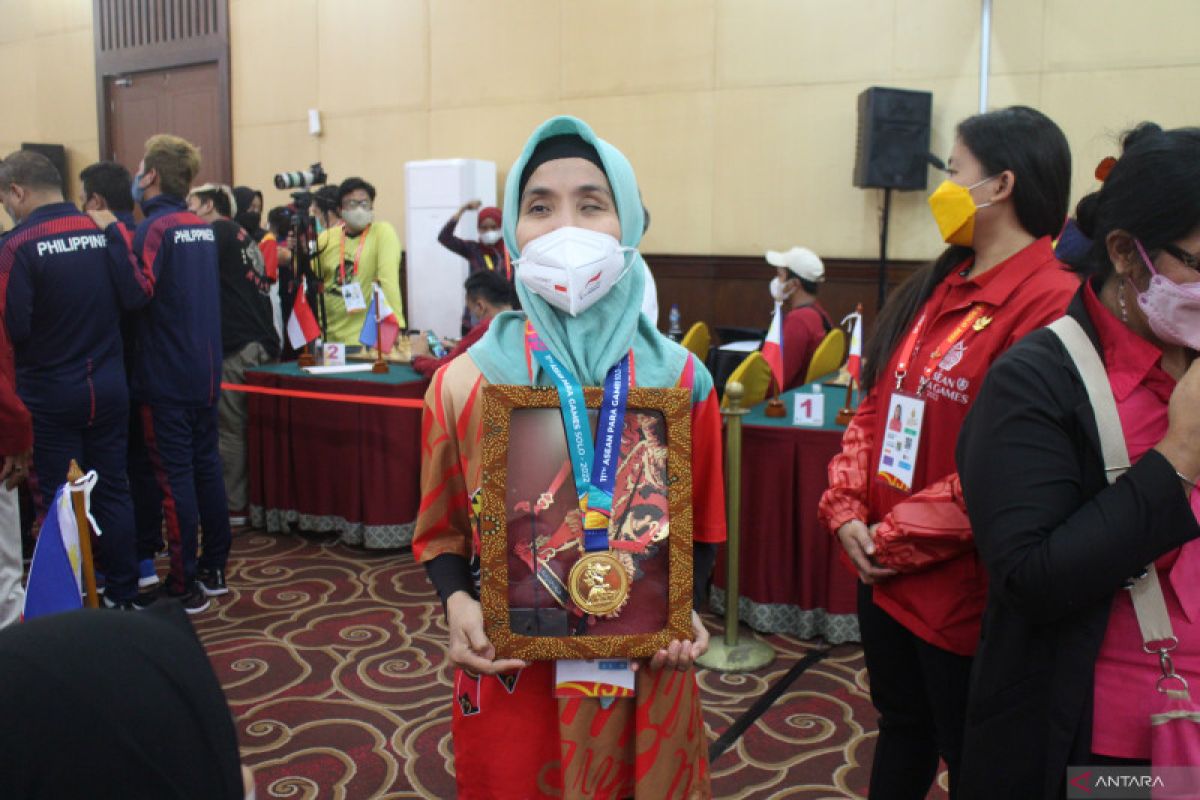 Tita Puspita bangga dan haru sumbang dua emas catur ASEAN Para Games