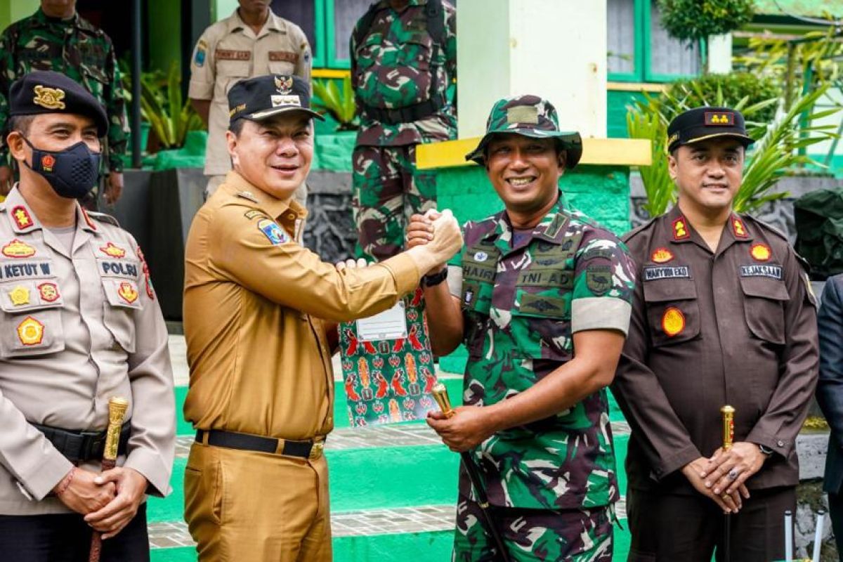 Bupati Kaimana apresiasi TMMD di Kampung Pigo Teluk Arguni