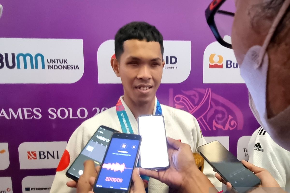 Tak diunggulkan, Bayu Pangestu Aji justru rebut emas judo ASEAN Para Games 2022