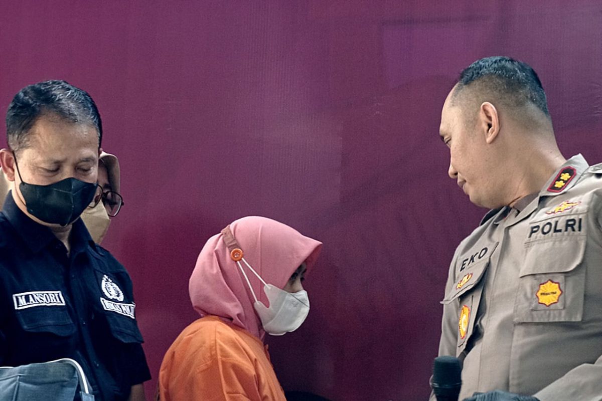 Polisi tangkap janda dua anak pelaku pembuang bayi di halaman RSUD Tulungagung