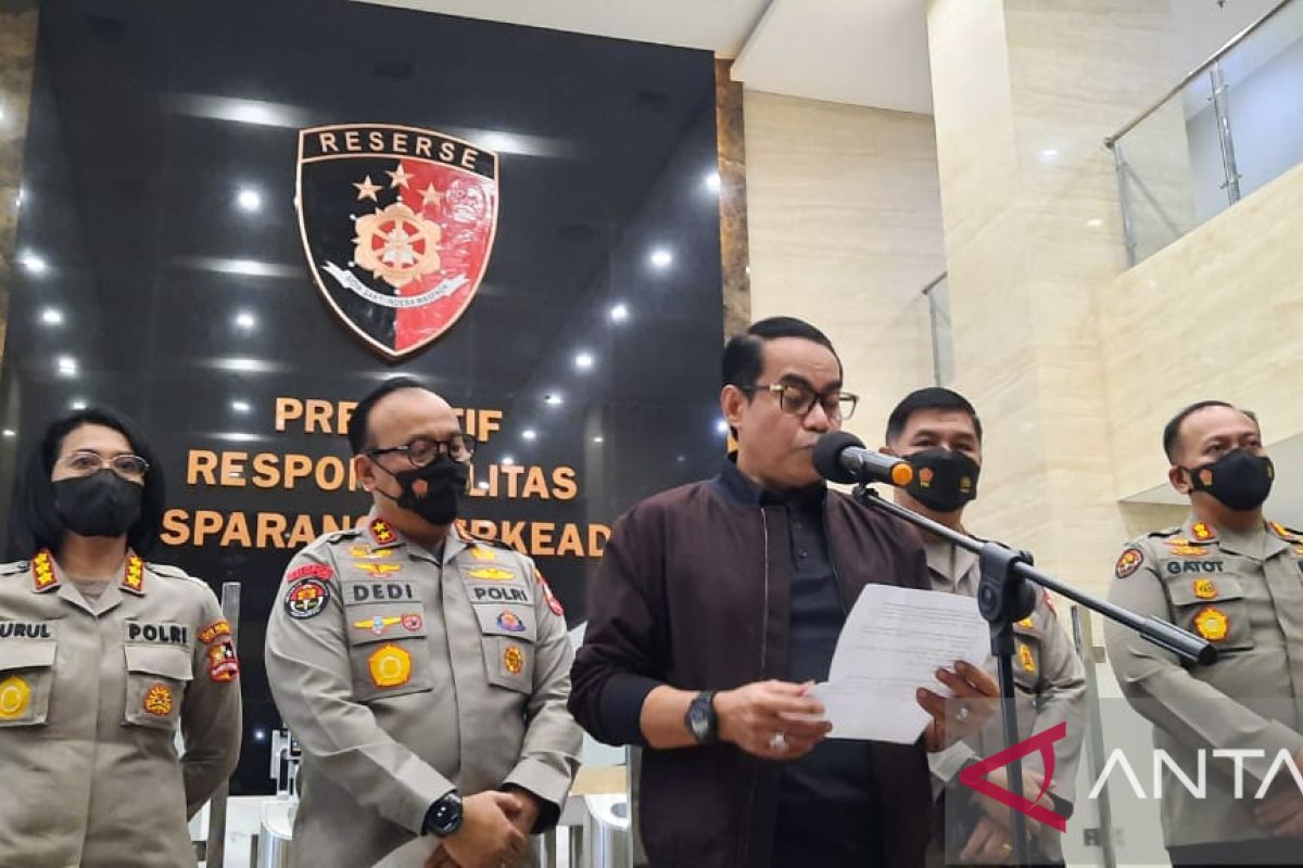 Kemarin, Bharada E jadi tersangka hingga RKUHP harus libatkan publik