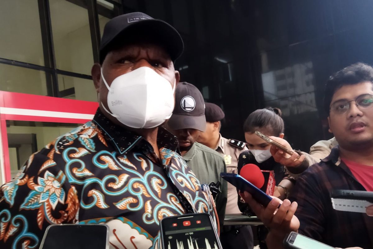 Wabup Mamberamo Tengah minta maaf usai dorong kamera wartawan