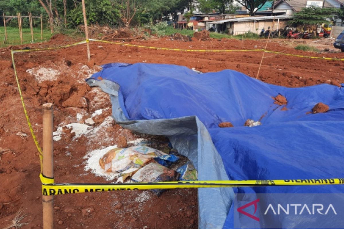 Dinsos: paket beras diduga bansos yang dikubur bukan untuk warga Depok