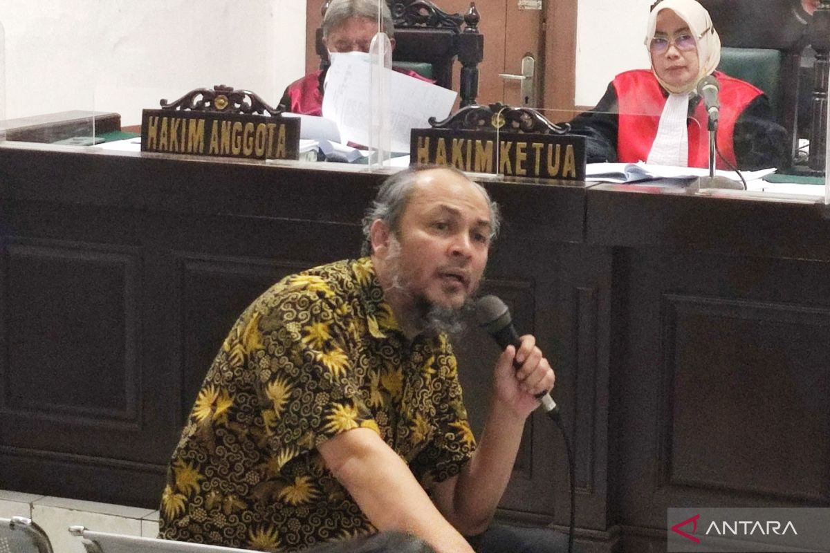 Ini kesaksian Kepala BPKAD pada persidangan Ade Yasin