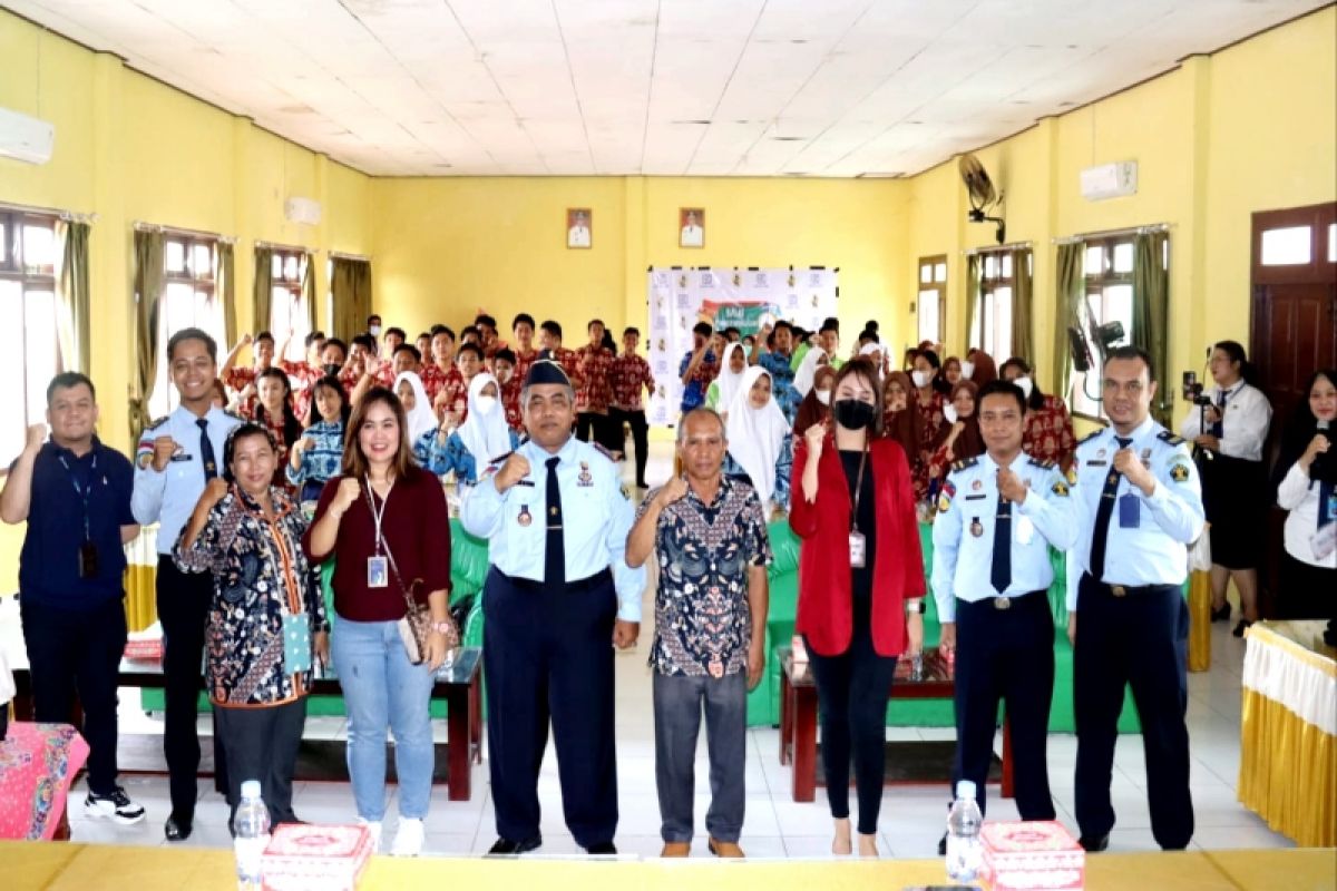 Bapas Sampit sosialisasi di sekolah cegah remaja terlibat tindak pidana