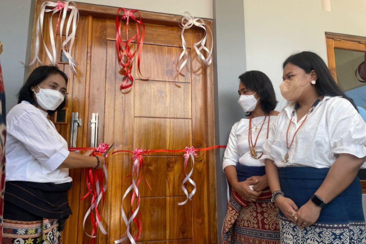 Menteri PPPA resmikan rumah perlindungan perempuan-anak di Sumba