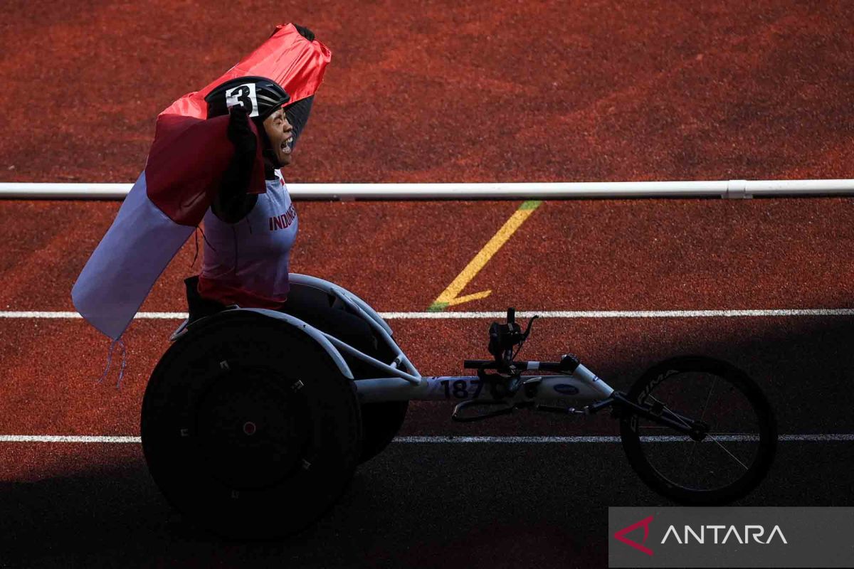 Maria Goreti bersinar di lintasan atletik Stadion Manahan