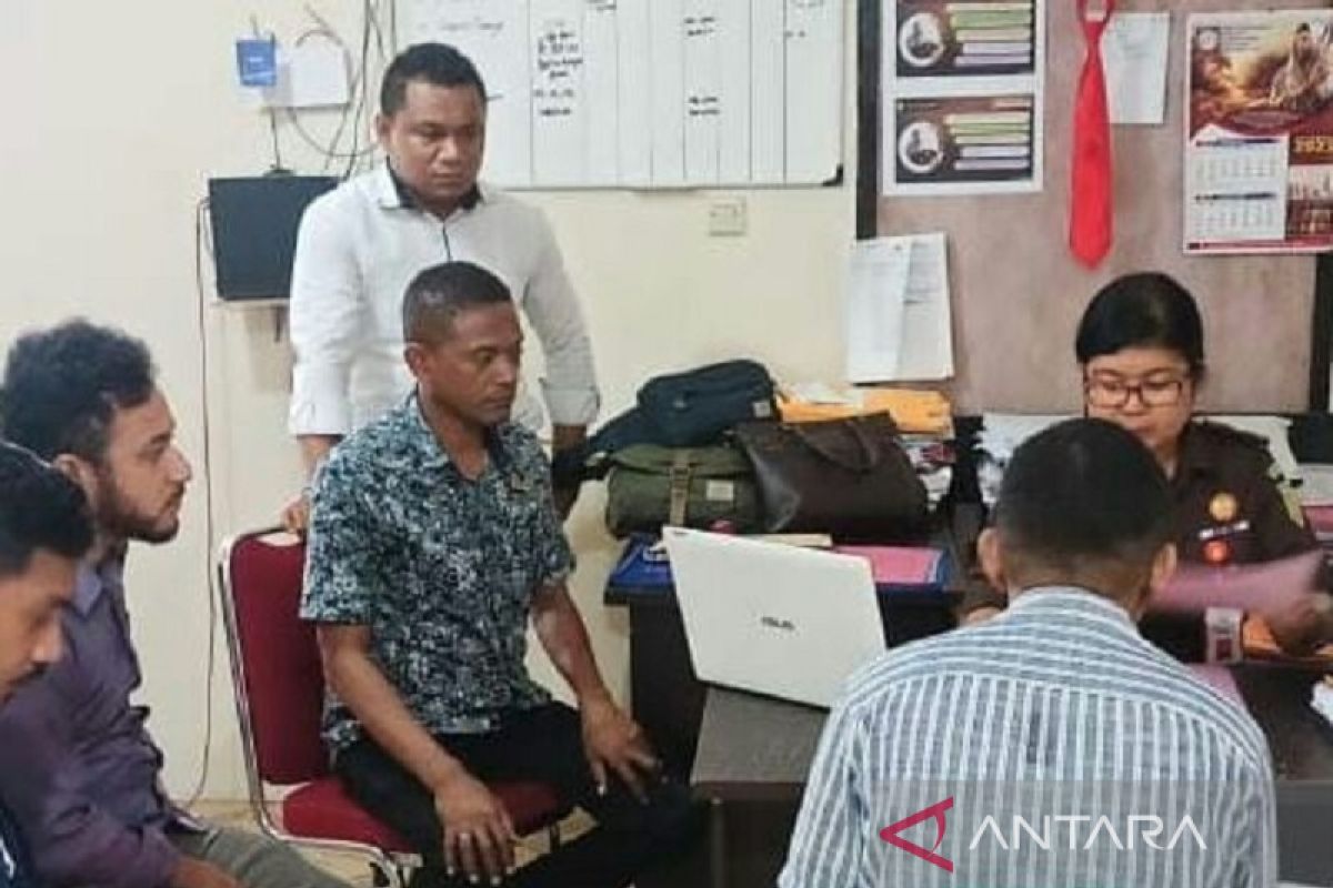 Polresta Ambon limpahkan perkara korupsi dana desa Hitumesing ke jaksa