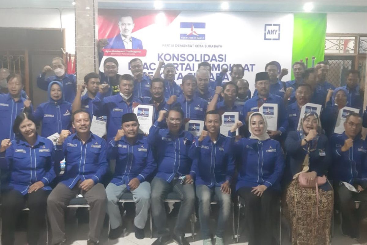 DPC Partai Demokrat Surabaya angkat 12 ketua DPAC baru