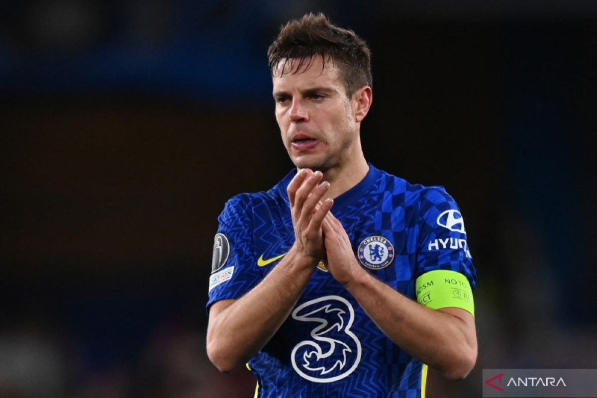 Cesar Azpilicueta perpanjang kontrak dengan Chelsea