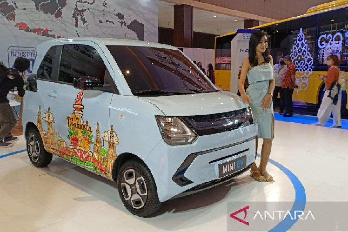 DFSK bawa spesial show Mini EV hingga Program Merdeka di GIIAS 2022