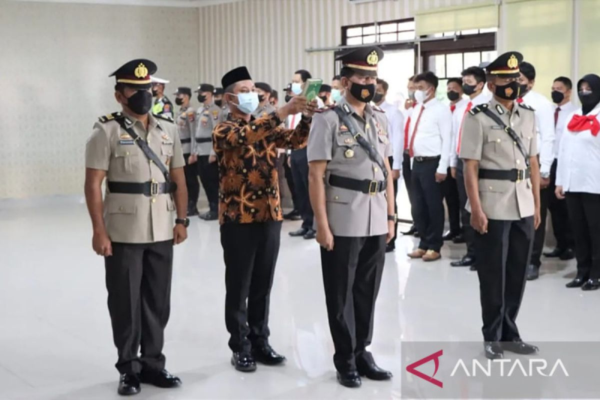 Iptu Apriadi gantikan AKP Lamris Manurung Kasat Narkoba HST