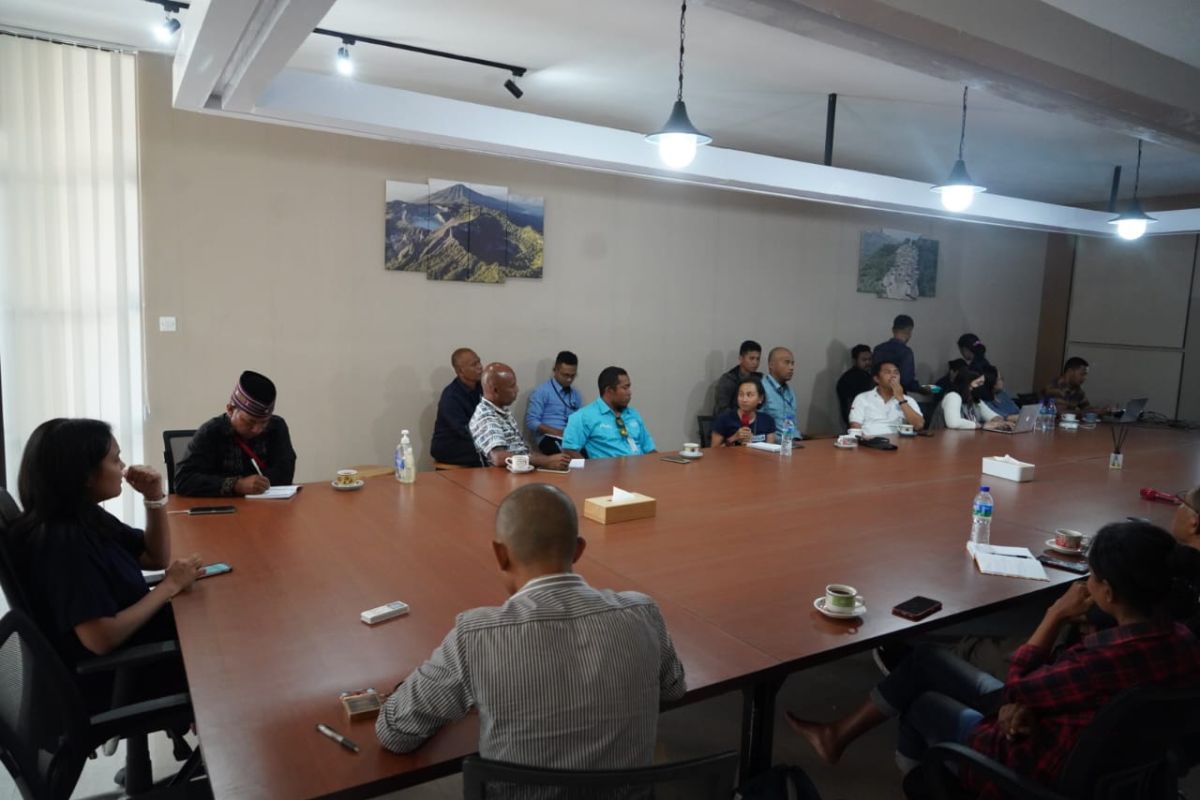 Ministry holds discussions with Labuan Bajo tourism sector players