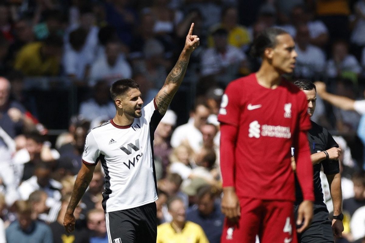 Liverpool buka musim diimbangi Fulham 2-2