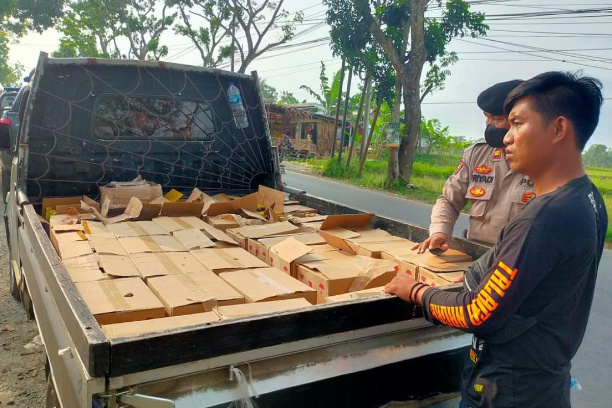 Polres Lebak sita ratusan botol minuman keras berbagai  merk