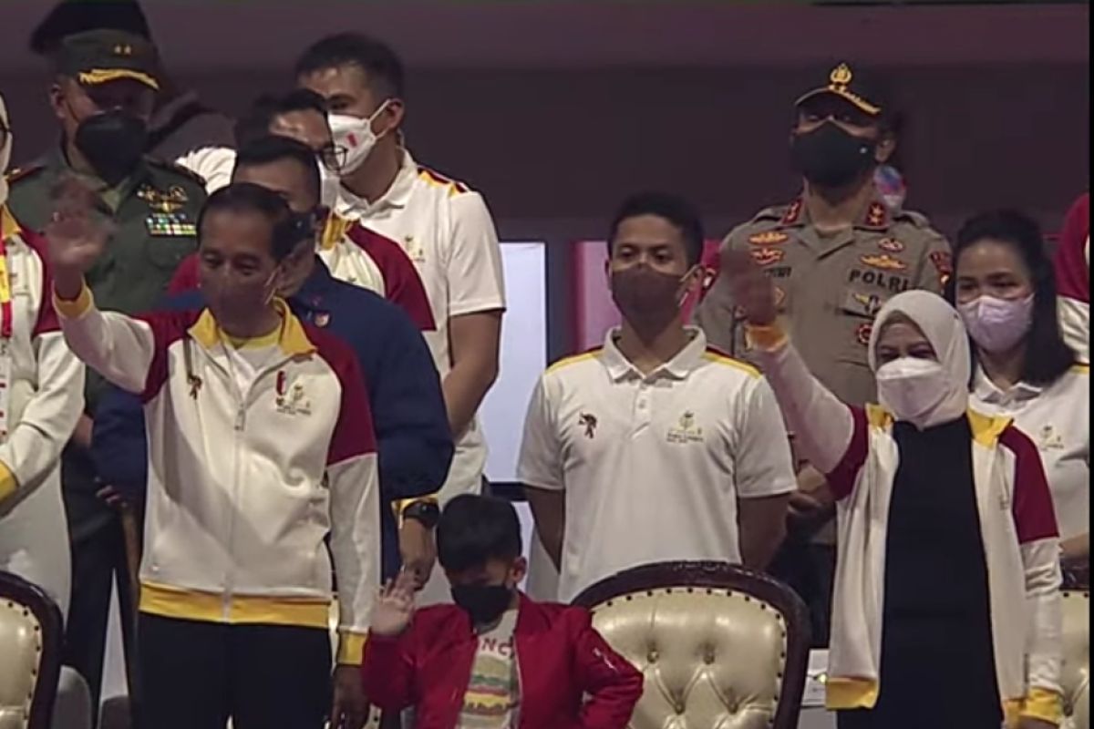 Jokowi hadiri penutupan ASEAN Para Games 2022 di Stadion Manahan